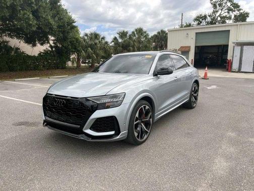 Satellite Silver Metallic 2024 Audi RS Q8 4.0T quattro
