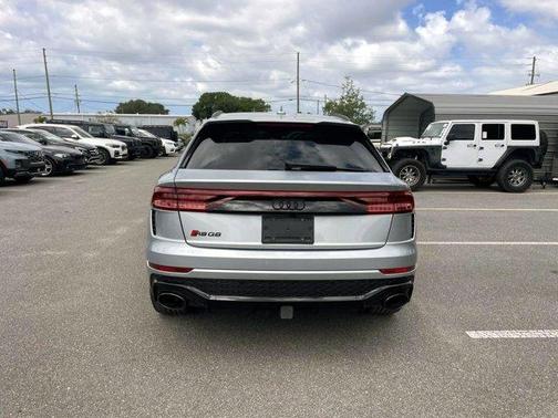 Satellite Silver Metallic 2024 Audi RS Q8 4.0T quattro