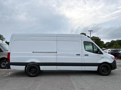 2024 Mercedes-Benz eSprinter 2500 170 WB High Roof Cargo