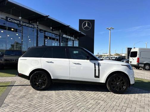 2023 Land Rover Range Rover P400 SE