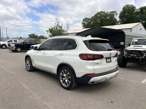 Mineral White Metallic 2021 BMW X5 xDrive40i