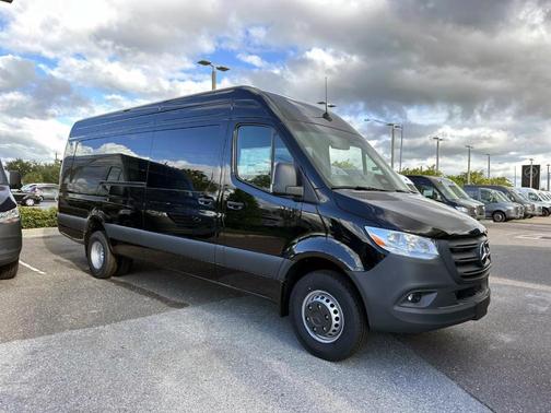 2025 Mercedes-Benz Sprinter 3500 170 WB High Roof Extended Cargo