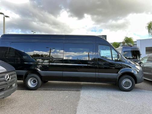 2025 Mercedes-Benz Sprinter 3500 170 WB High Roof Extended Cargo