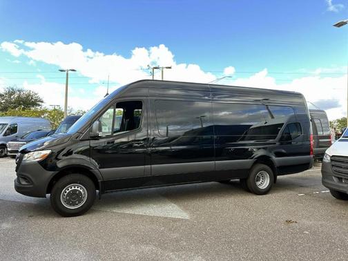 2025 Mercedes-Benz Sprinter 3500 170 WB High Roof Extended Cargo