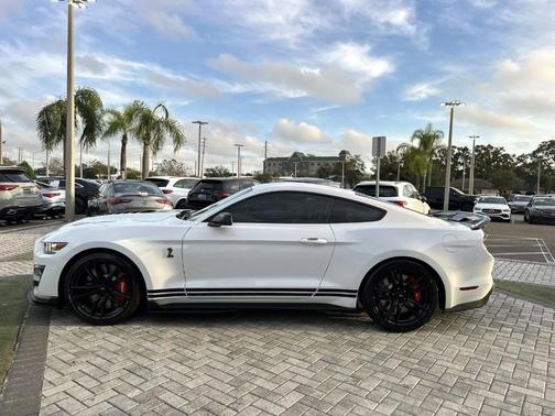 2021 Ford Shelby GT500 Base