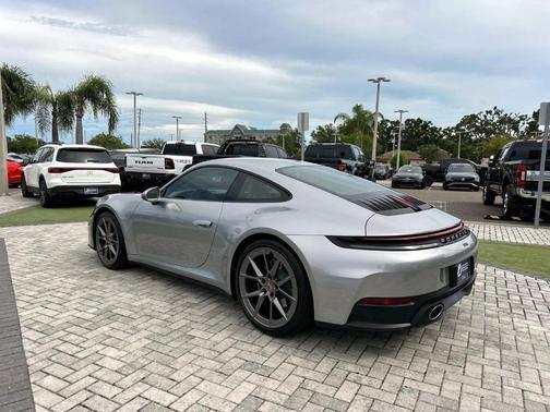 2025 Porsche 911 Carrera