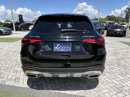 2026 Mercedes-Benz GLC 300 Base 4MATIC