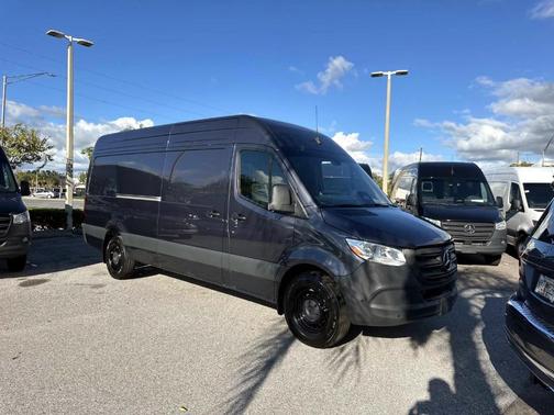 2026 Mercedes-Benz Sprinter 2500 170 WB