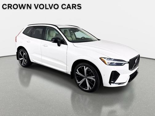 White 2024 Volvo XC60 B5 Ultimate Dark Theme