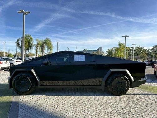2024 Tesla Cybertruck Base