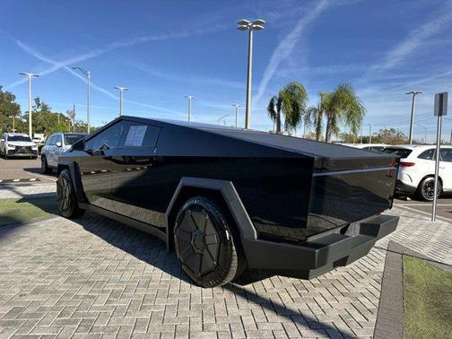 2024 Tesla Cybertruck Base