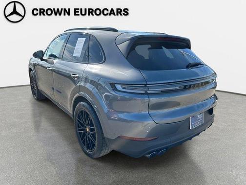 2024 Porsche Cayenne Base