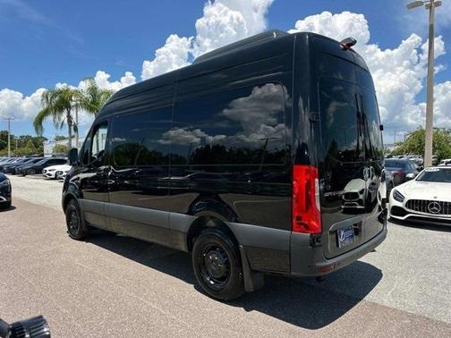 2024 Mercedes-Benz Sprinter 2500 144 WB Standard Roof Passenger