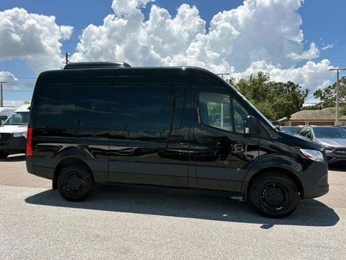 2024 Mercedes-Benz Sprinter 2500 144 WB Standard Roof Passenger