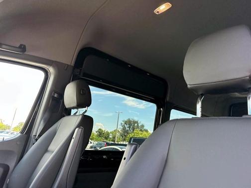 2024 Mercedes-Benz Sprinter 2500 144 WB Standard Roof Passenger