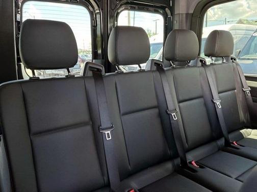 2024 Mercedes-Benz Sprinter 2500 144 WB Standard Roof Passenger