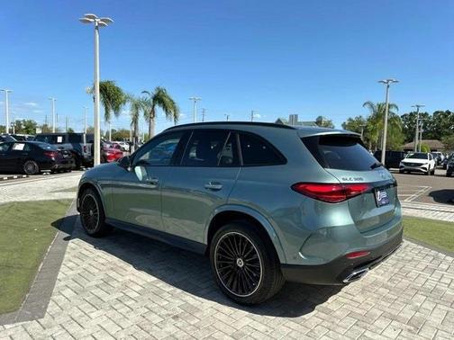 2025 Mercedes-Benz GLC 300 Base