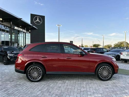 2026 Mercedes-Benz GLC 300 Base