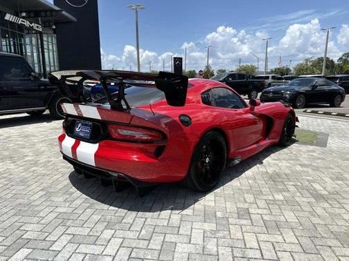 Adrenaline Red 2015 Dodge Viper GT