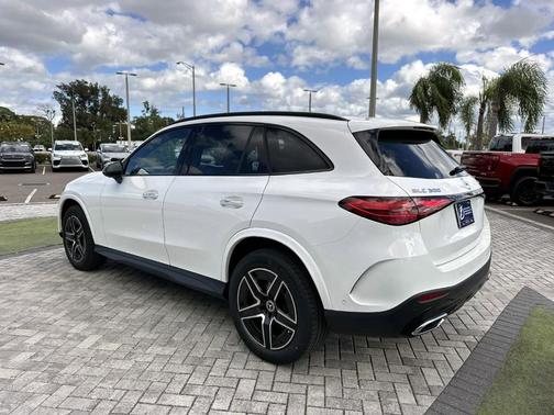 2026 Mercedes-Benz GLC 300 Base 4MATIC