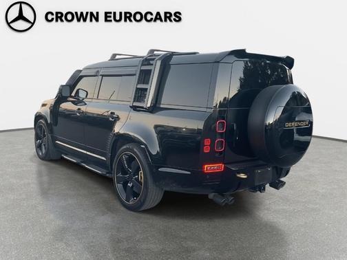 2024 Land Rover Defender P400 X-Dynamic SE