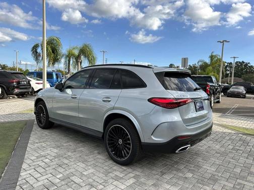 2026 Mercedes-Benz GLC 300 Base