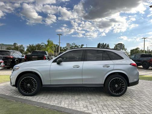 2026 Mercedes-Benz GLC 300 Base