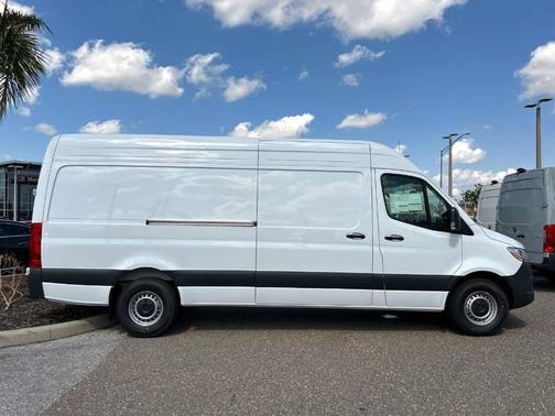 2025 Mercedes-Benz Sprinter 2500 170 WB