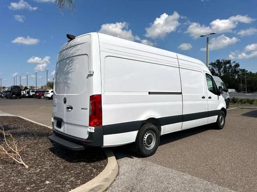 2025 Mercedes-Benz Sprinter 2500 170 WB