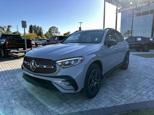 2026 Mercedes-Benz GLC 300 Base