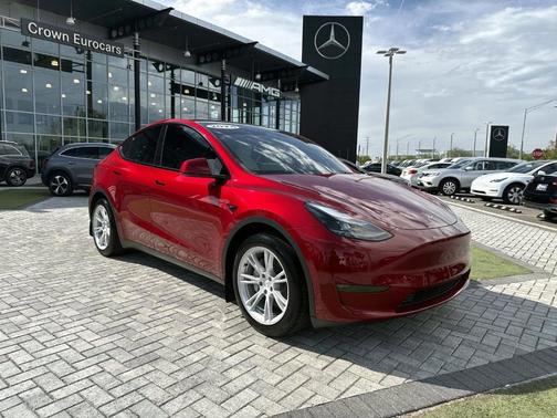 2024 Tesla Model Y Long Range