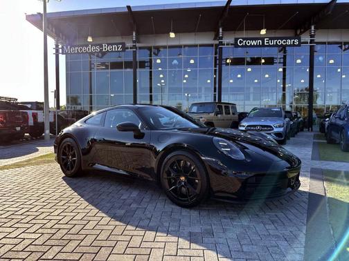 2025 Porsche 911 Carrera S