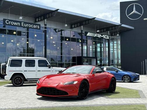 Q Scorpus Red 2022 Aston Martin Vantage Base