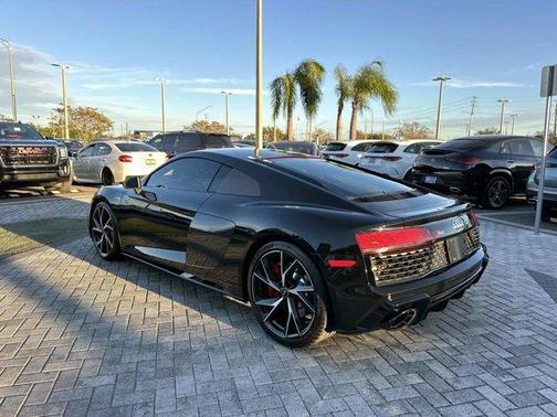 2023 Audi R8 5.2 V10 performance