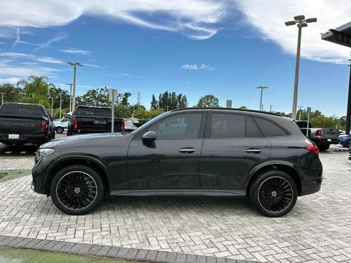 2023 Mercedes-Benz GLC 300 Base 4MATIC