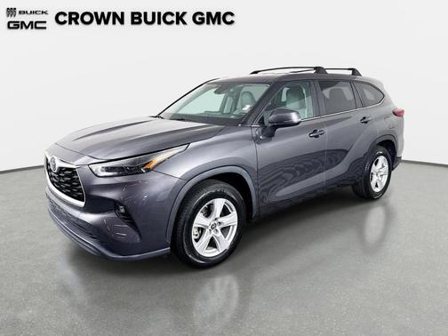 Gray 2023 Toyota Highlander LE