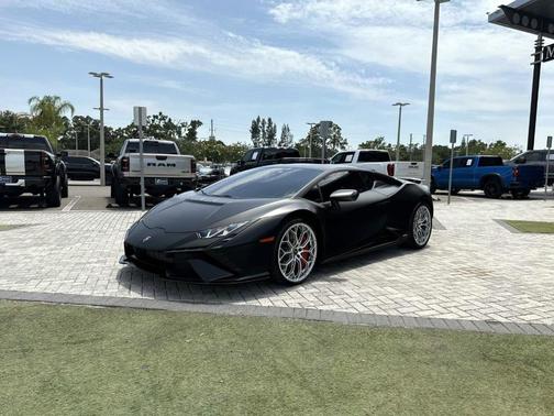 Nero Noctis Metallic 2023 Lamborghini Huracan Tecnica Base