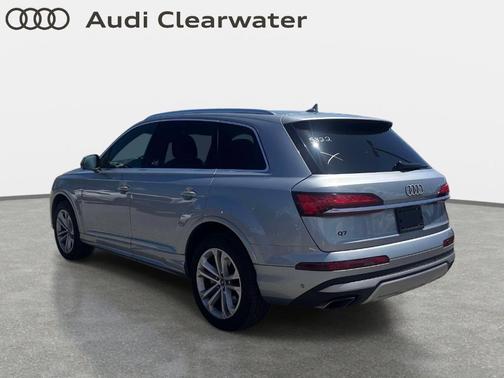 Satellite Silver Metallic 2025 Audi Q7 55 Premium Plus