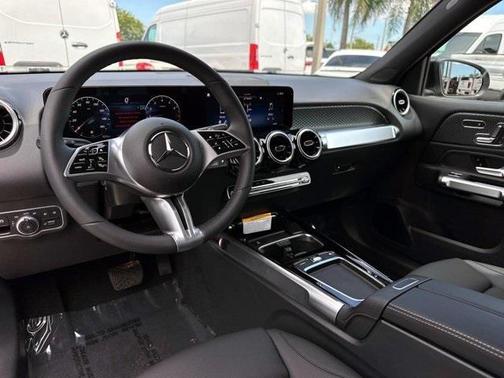 2025 Mercedes-Benz GLB 250 Base 4MATIC