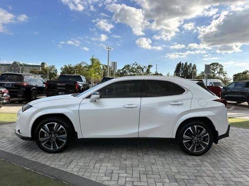 2024 Lexus UX 250h Premium