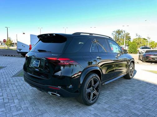 2025 Mercedes-Benz GLE 450 4MATIC