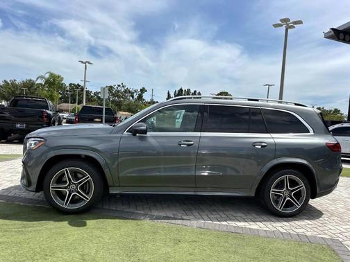 2025 Mercedes-Benz GLS 450 4MATIC