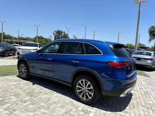 2025 Mercedes-Benz GLC 300 Base