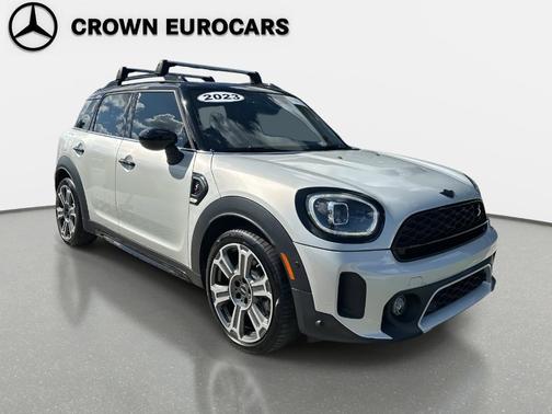 2023 MINI Countryman ICONIC