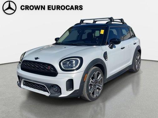 2023 MINI Countryman ICONIC