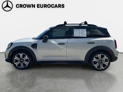 2023 MINI Countryman ICONIC