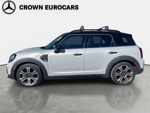 2023 MINI Countryman ICONIC