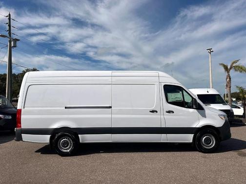 2025 Mercedes-Benz Sprinter 2500 170 WB