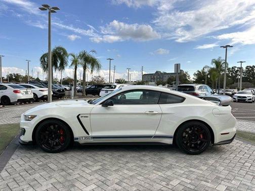 2020 Ford Shelby GT350 Base