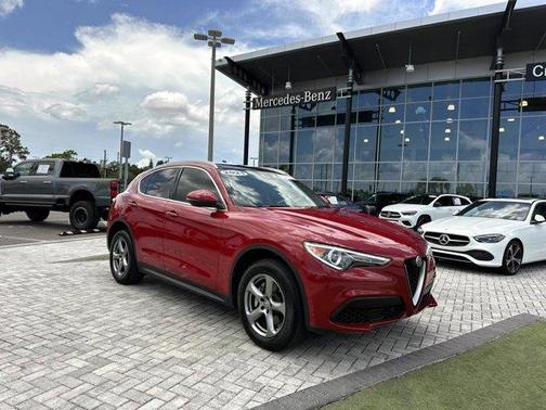 2021 Alfa Romeo Stelvio Base